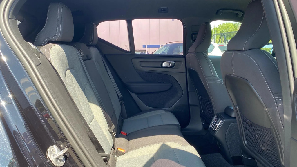 Volvo XC40 2.0 B3p Plus Dark #6