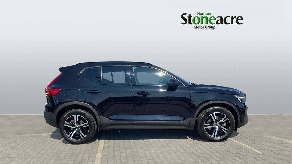 Volvo XC40 2.0 B3p Plus Dark #3