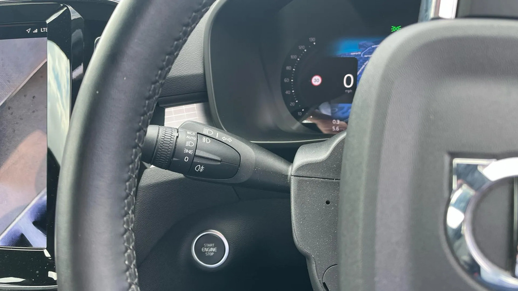 Volvo XC40 Ultimate, B4 Mild Hybrid, Dark Black #19