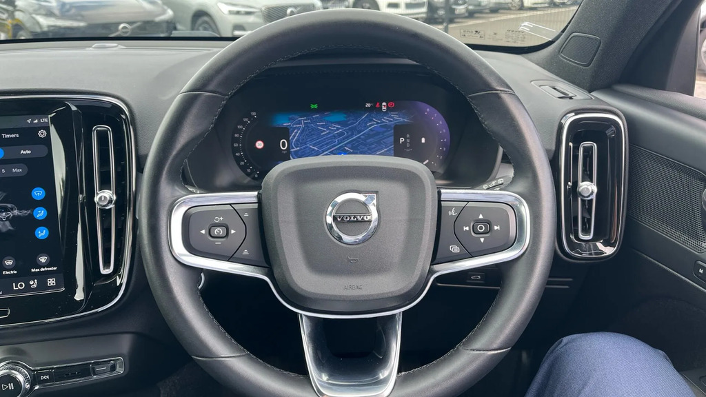 Volvo XC40 Ultimate, B4 Mild Hybrid, Dark Black #10