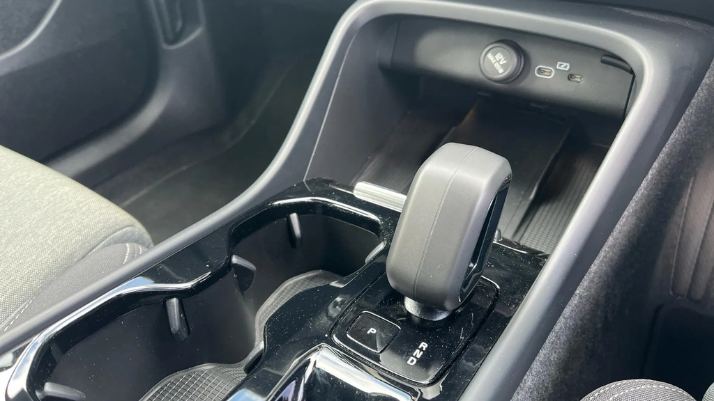 Volvo XC40 Ultimate, B4 Mild Hybrid, Dark Black #25