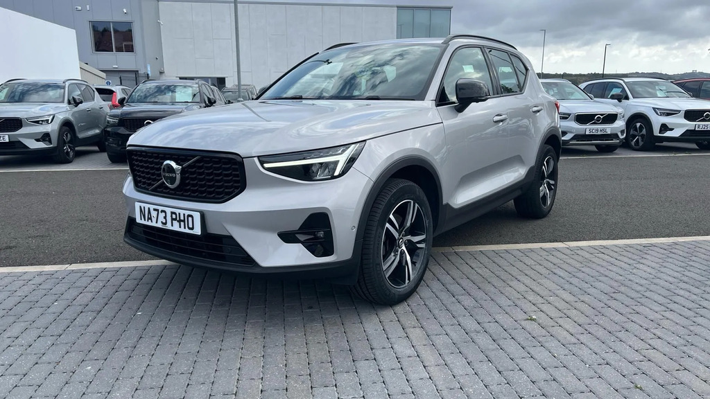Volvo XC40 Ultimate, B4 Mild Hybrid, Dark Black #39