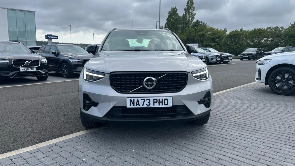 Volvo XC40 Ultimate, B4 Mild Hybrid, Dark Black #37
