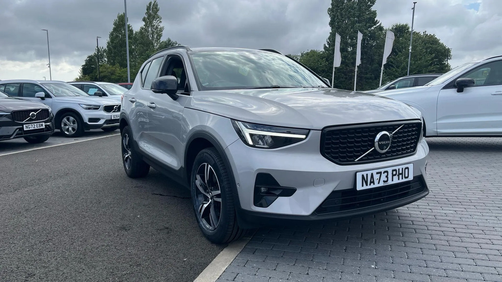 Volvo XC40 Ultimate, B4 Mild Hybrid, Dark Black #35