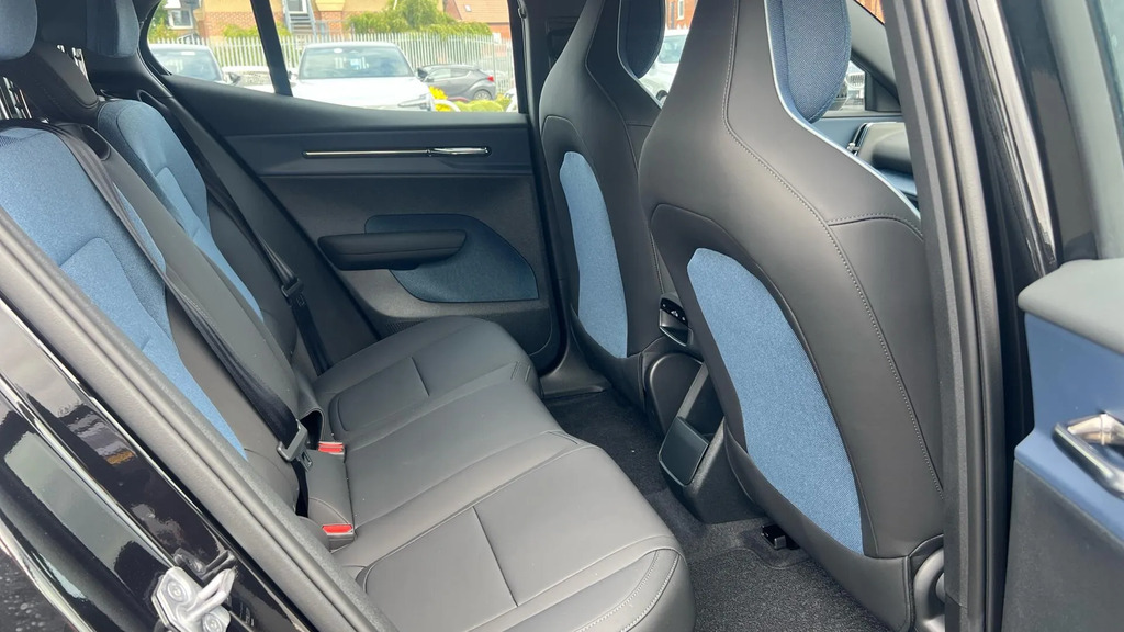 Volvo EX30 200Kw Sm Extended Range Plus 69Kwh  #6