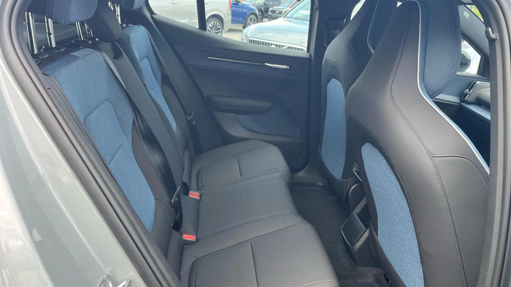 Volvo EX30 200Kw Sm Extended Range Plus 69Kwh  #6