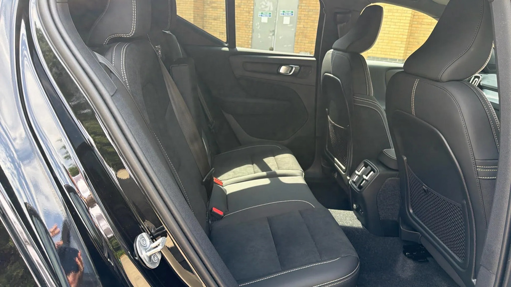 Volvo EX40 Single Motor Extended Range 82Kwh Plus Pro #6