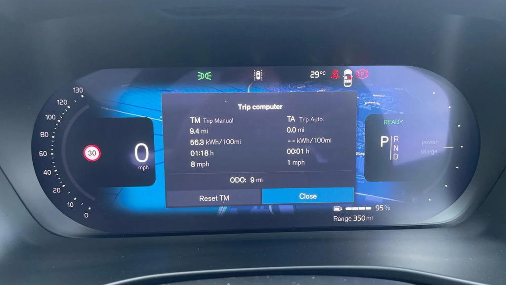 Volvo EX40 Volvo Ex40 Estate 185Kw Extended Range Plus 82Kwh Blue #10