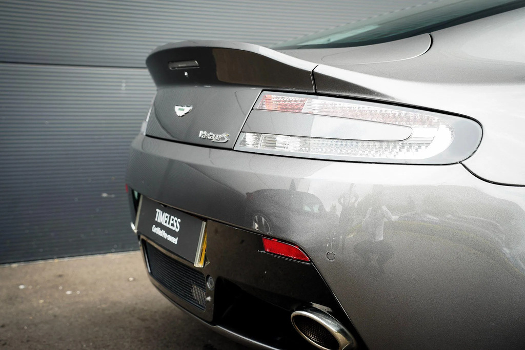 Aston Martin Vantage V8 Amr Sportshift Euro 6 Green #21