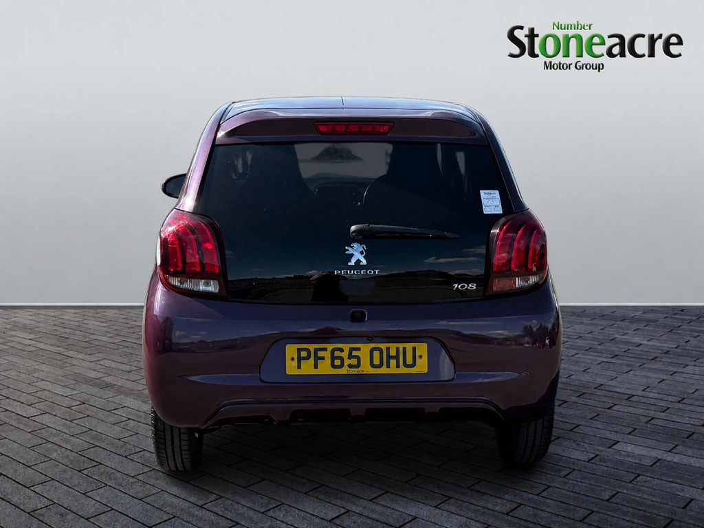 Peugeot 108 1.2 Puretech Allure Hatchback #6