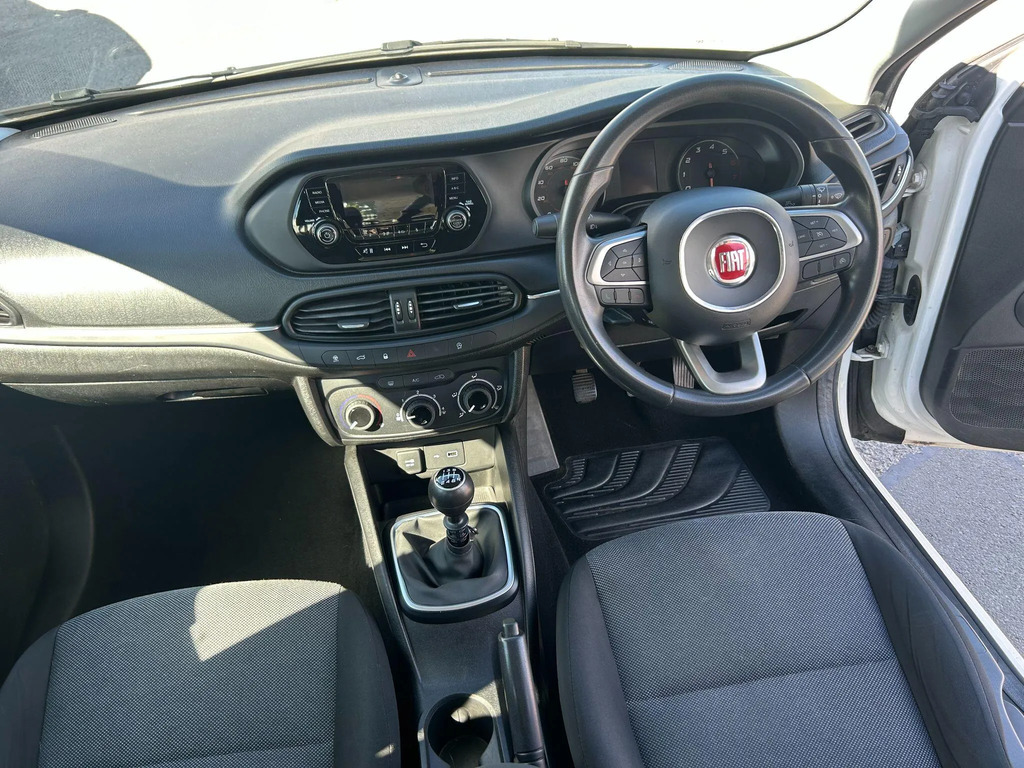 Fiat Tipo 1.4 Mpi Easy Hatchback Euro 6 9 Red #13