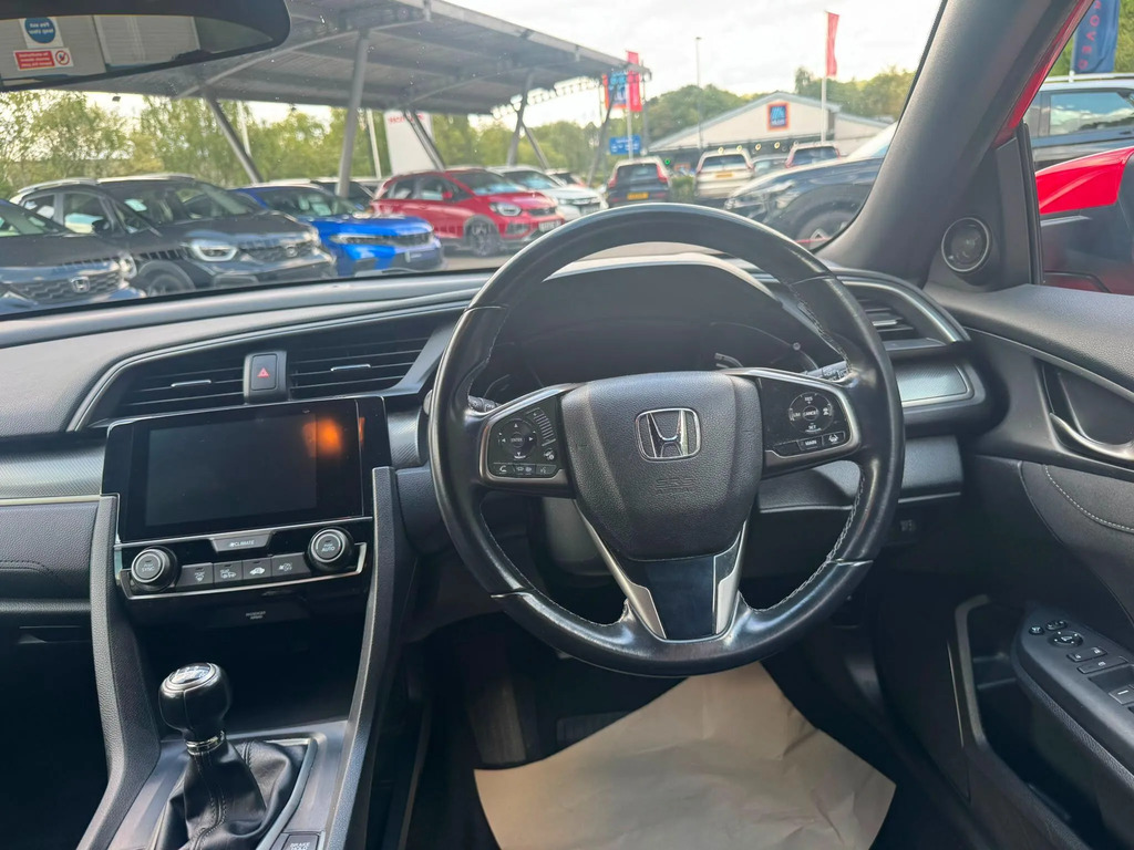 Honda Civic 1.0 Vtec Turbo Ex 5-Door White #9