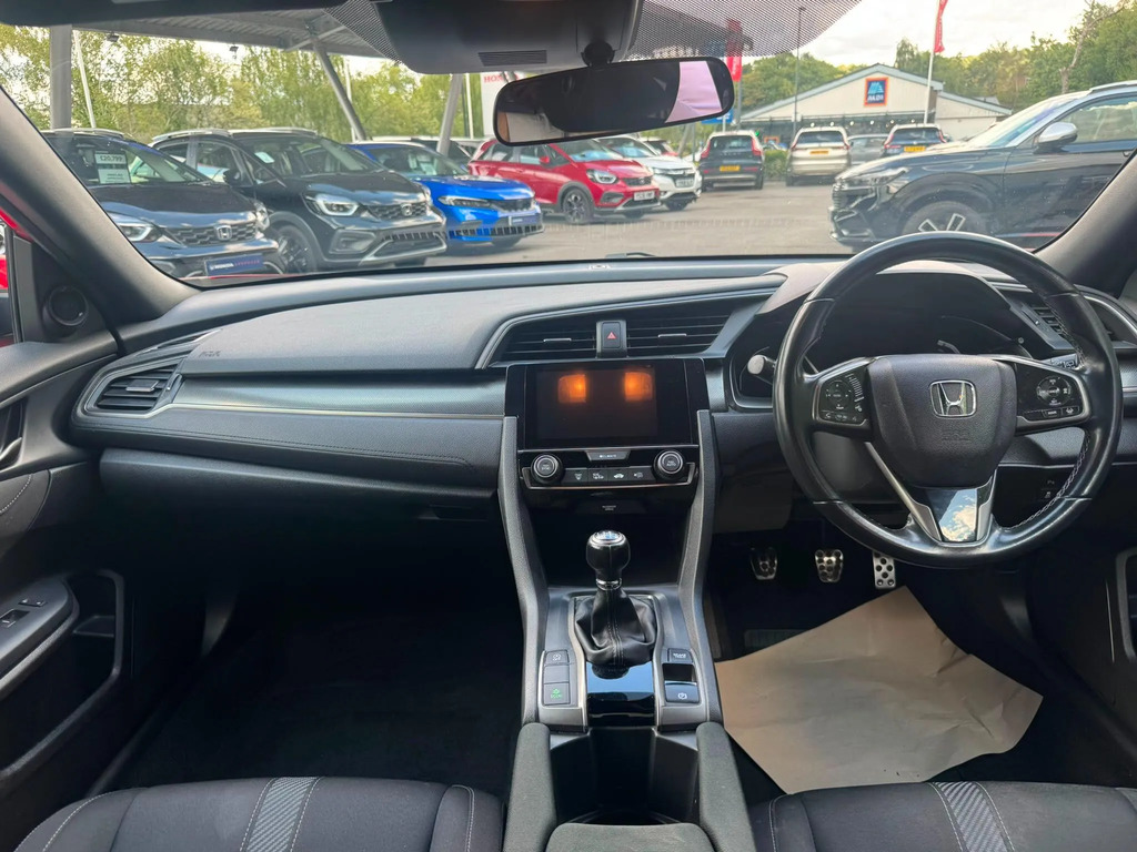 Honda Civic 1.0 Vtec Turbo Ex 5-Door White #10