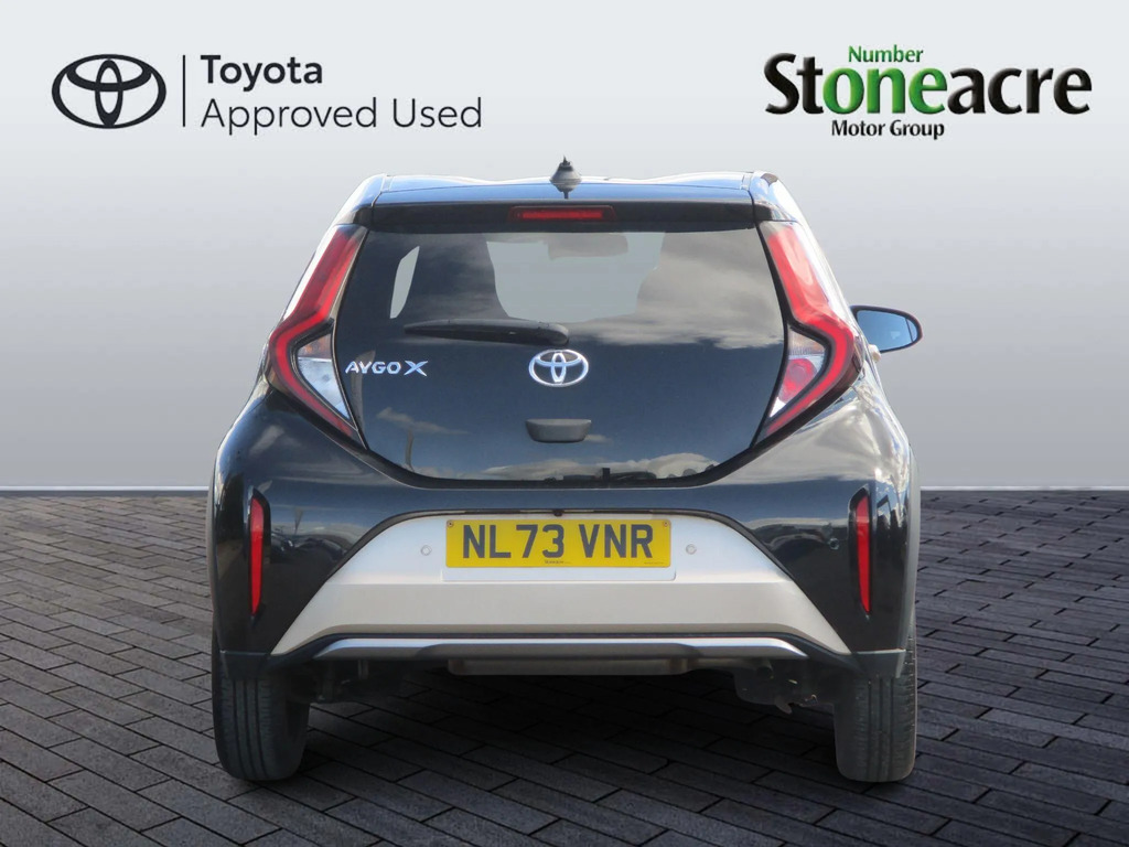 Toyota Aygo X 1.0 Vvt-i Exclusive #4