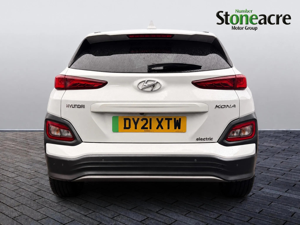 Hyundai Kona H-gdi Ultimate Suv Red #9