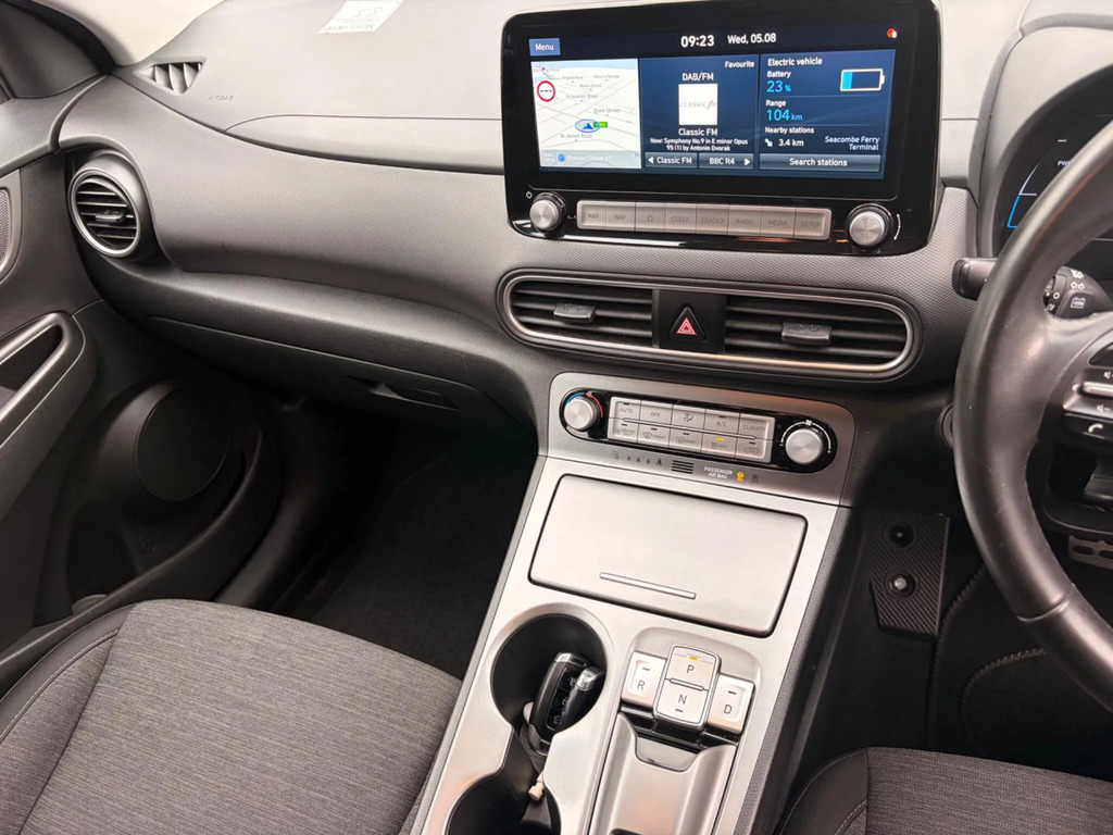 Hyundai Kona H-gdi Ultimate Suv Red #10