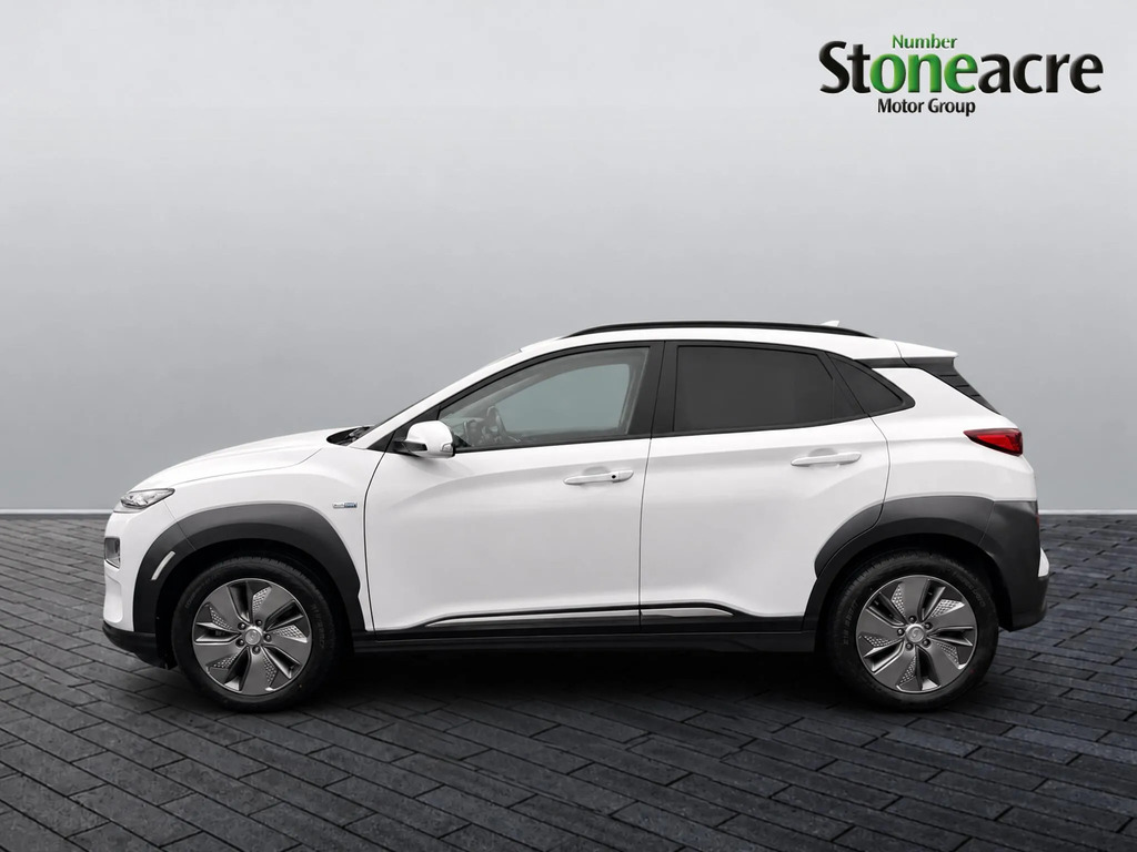 Hyundai Kona 64Kwh Premium White #5