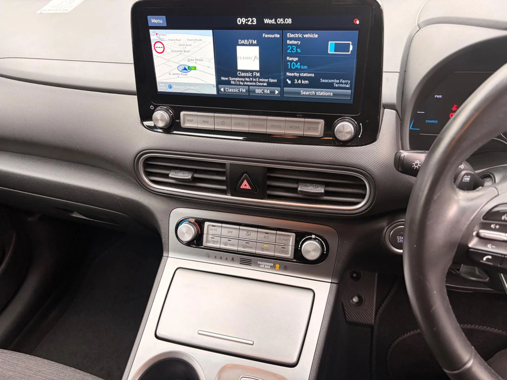 Hyundai Kona H-gdi Ultimate Suv Red #25