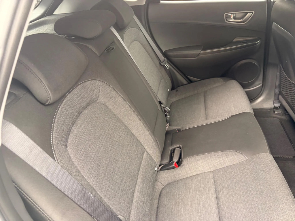 Hyundai Kona H-gdi Ultimate Suv Red #14