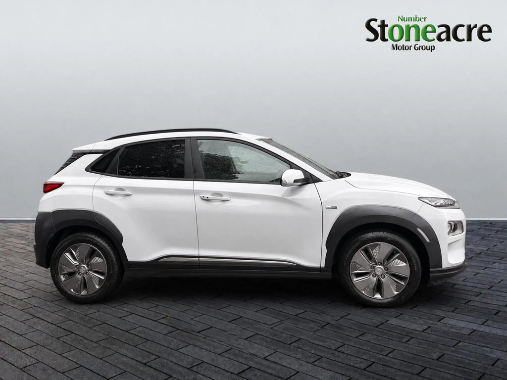 Hyundai Kona H-gdi Ultimate Suv Red #7
