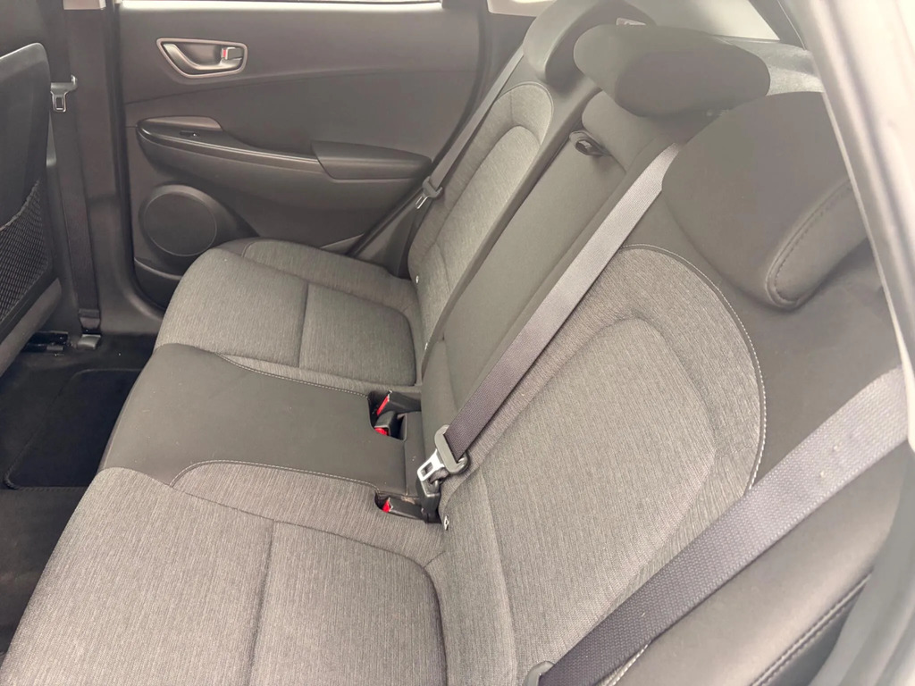 Hyundai Kona H-gdi Ultimate Suv Red #15