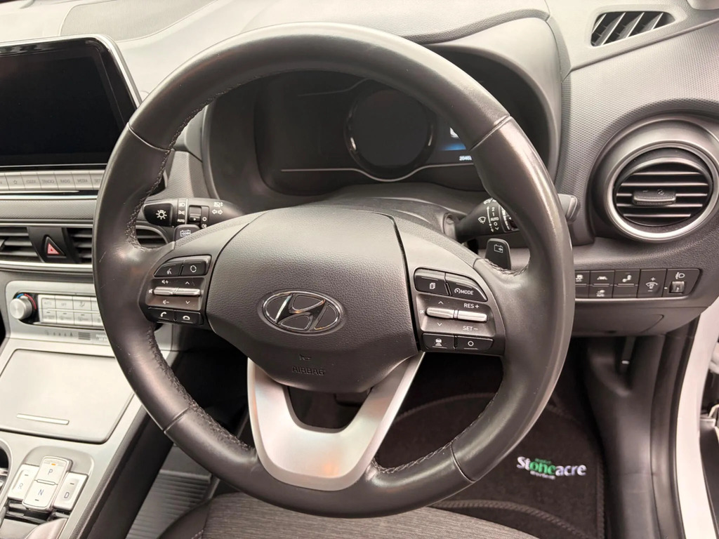 Hyundai Kona H-gdi Ultimate Suv Red #31