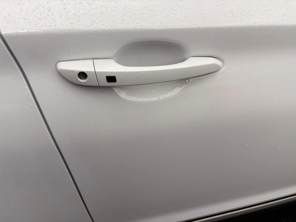 Hyundai Kona H-gdi Ultimate Suv Red #35