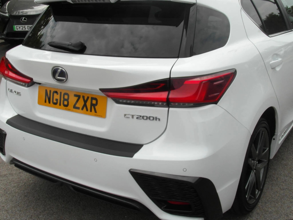 Lexus CT 1.8 Luxury Cvt Euro 6 Ss Red #31