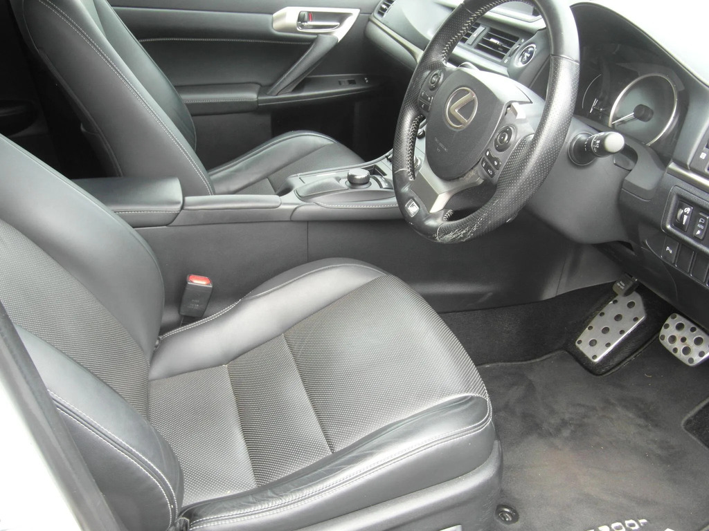 Lexus CT 1.8 Luxury Cvt Euro 6 Ss Red #12