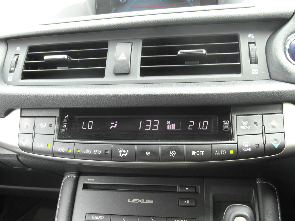 Lexus CT 1.8 Luxury Cvt Euro 6 Ss Red #25