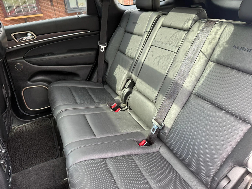 Jeep Grand Cherokee Estate Red #12