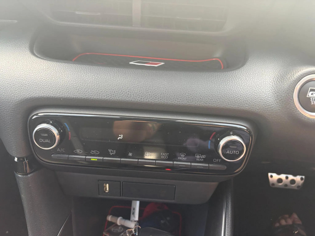 Toyota Yaris 1.5L Design Grey #18