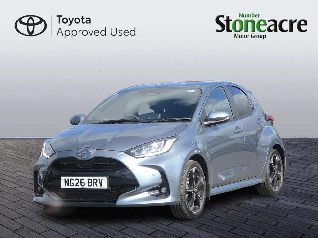 Toyota Yaris Icon Black #7