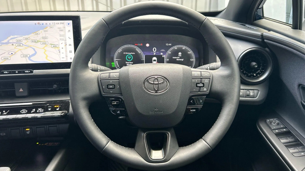 Toyota C-Hr 165Kw Design 77Kwh Hatchback SV26LYW White #12