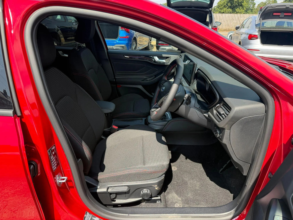Ford Focus 1.0 Mhev St-line X 155Ps Mild Hybrid Estate M Red #16