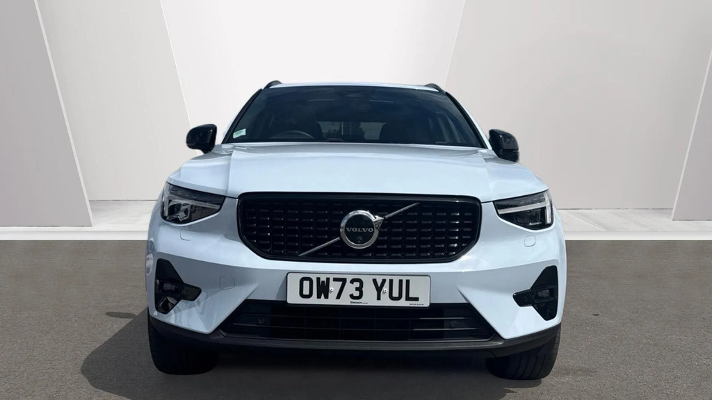 Volvo XC40 2.0 B4p Ultimate Dark  #2