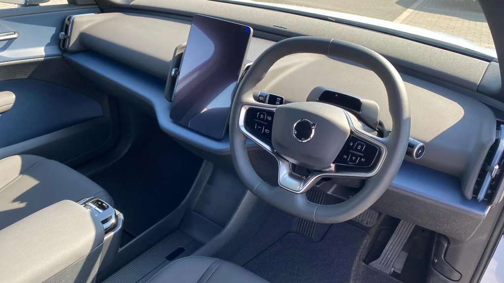 Volvo EX30 200Kw Sm Extended Range Plus 69Kwh #4