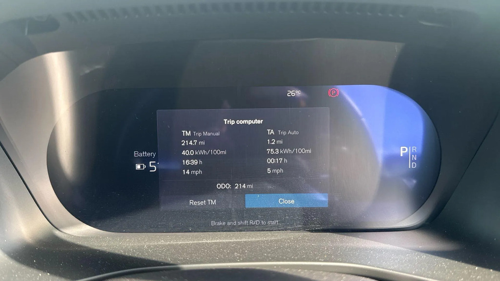 Volvo EX40 Ultra, Twin Motor, Grey #28