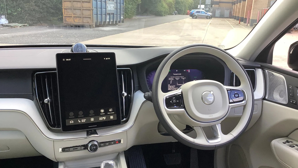 Volvo XC60 2.0 T8 18.8Kwh Ultra Dark Awd Euro 6 Ss YG26VEZ #5