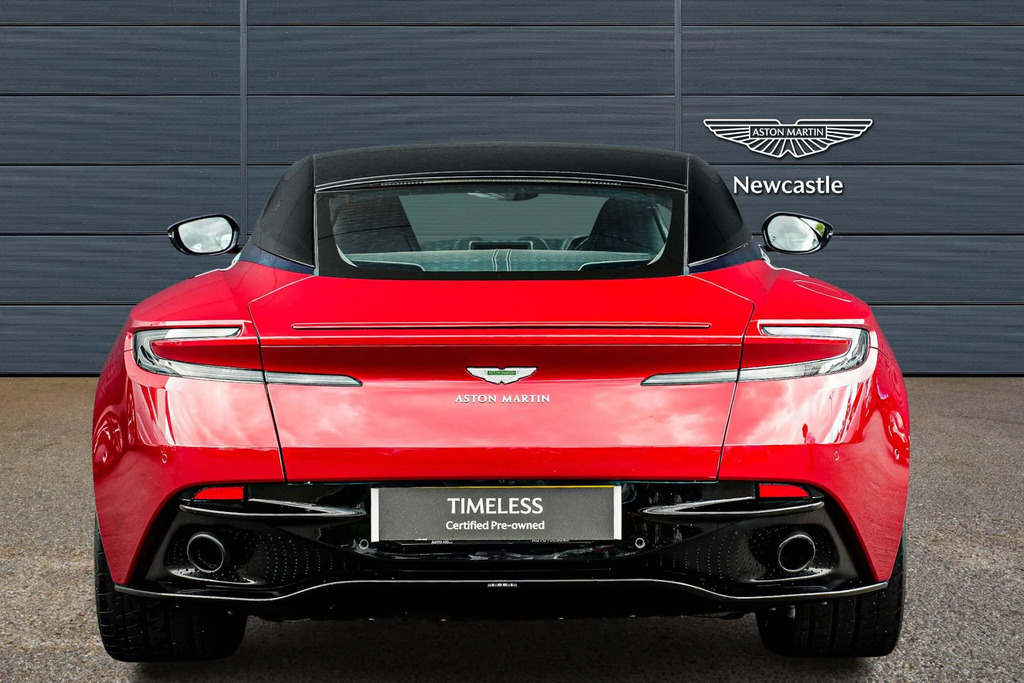 Aston Martin DB11 V8  #5
