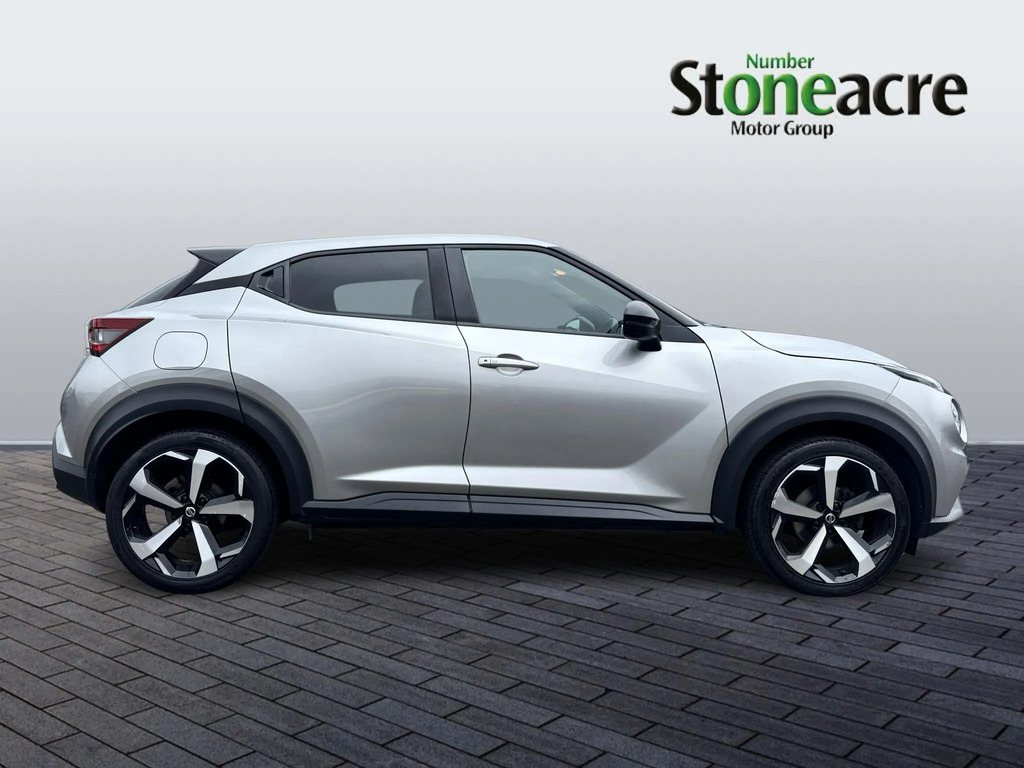 Nissan Juke 1.0 Dig-t Tekna Suv #2