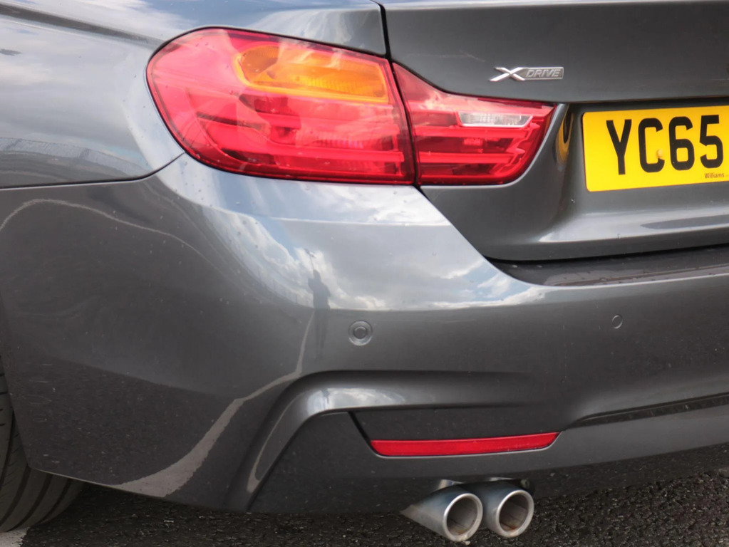 BMW 4 Series 420D M Sport Professional Media White #8