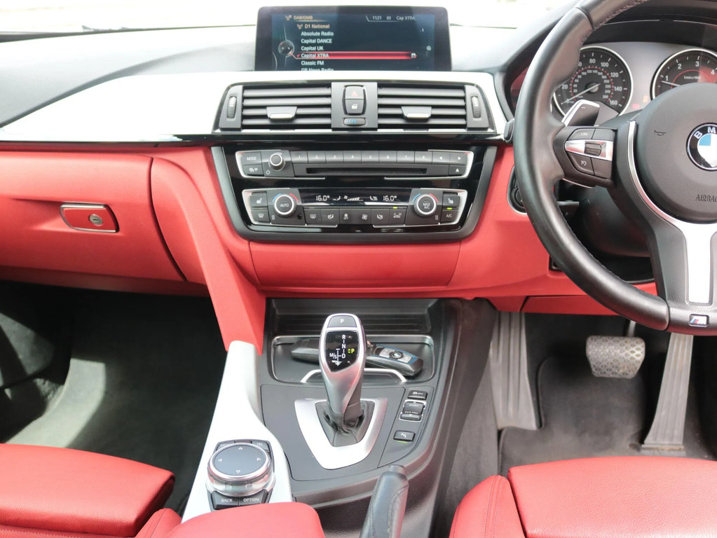 BMW 4 Series 420D M Sport Professional Media White #24