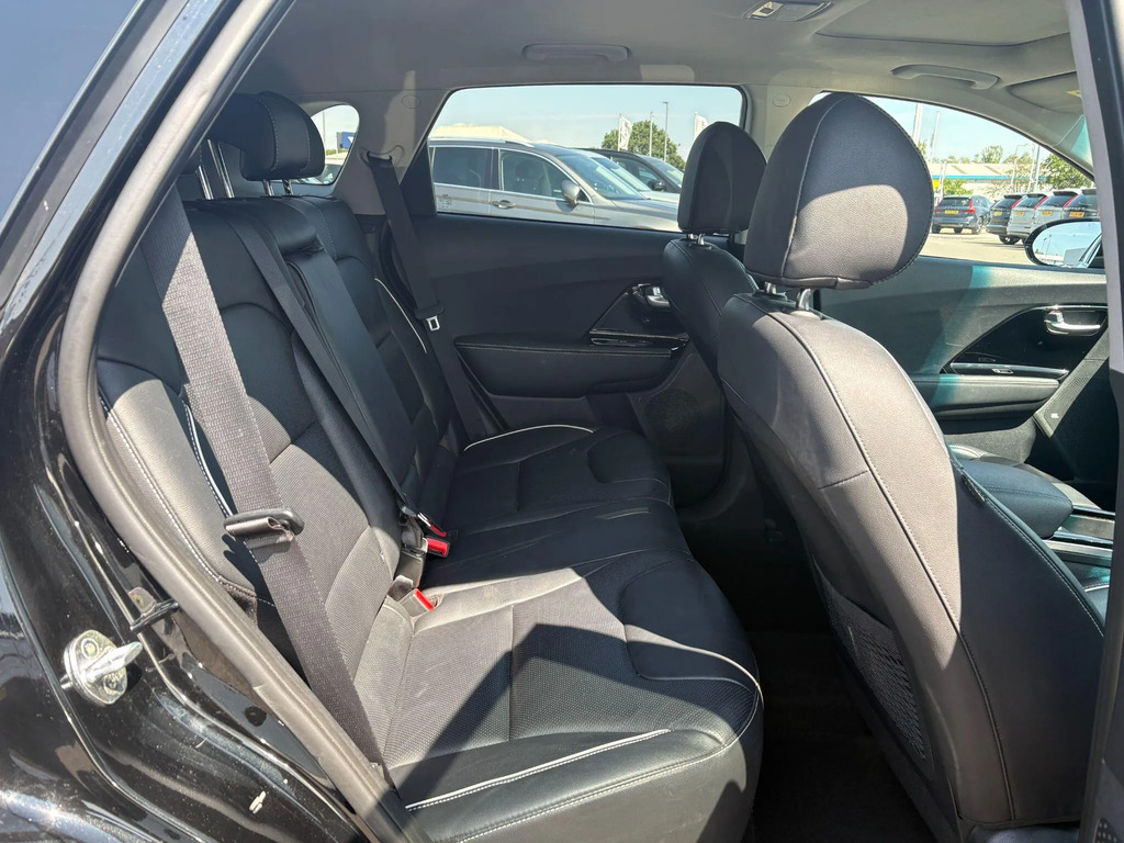 Kia e-Niro Niro 1.6 Gdi Hybrid 2 Dct Estate White #15