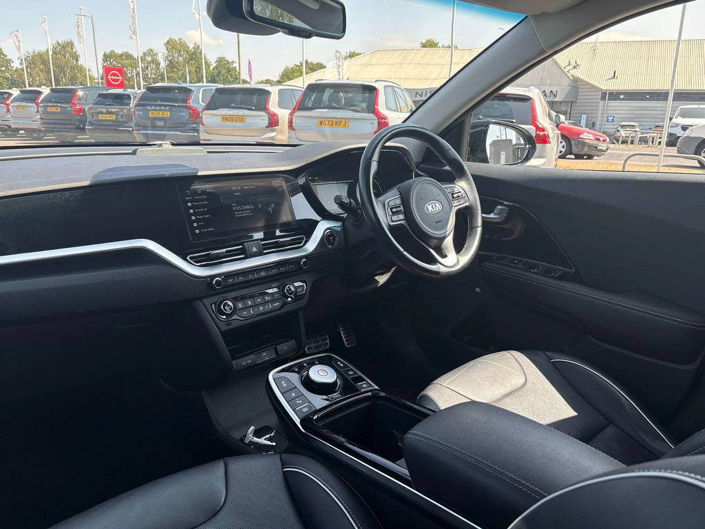 Kia e-Niro Niro 1.6 Gdi Hybrid 2 Dct Estate White #11