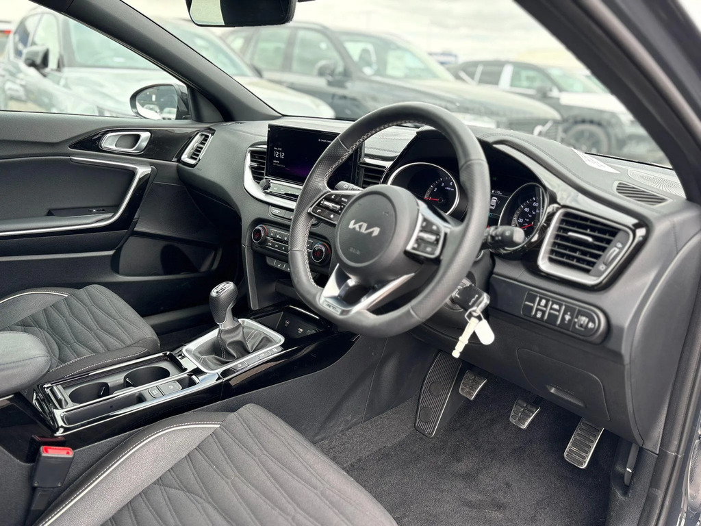 Kia Xceed 1.5 T Gdi Gt Line Suv Ss Silver #11
