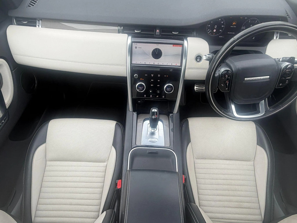 Land Rover Discovery Sport D180 R-dynamic Se Red #17
