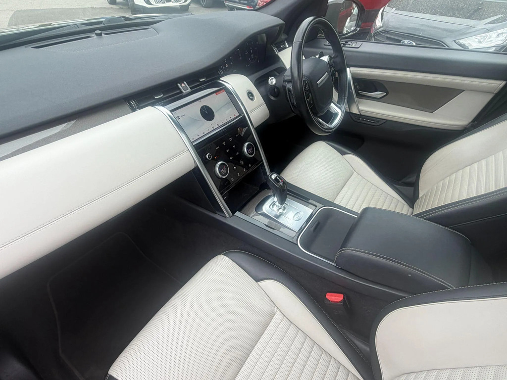 Land Rover Discovery Sport D180 R-dynamic Se Red #9