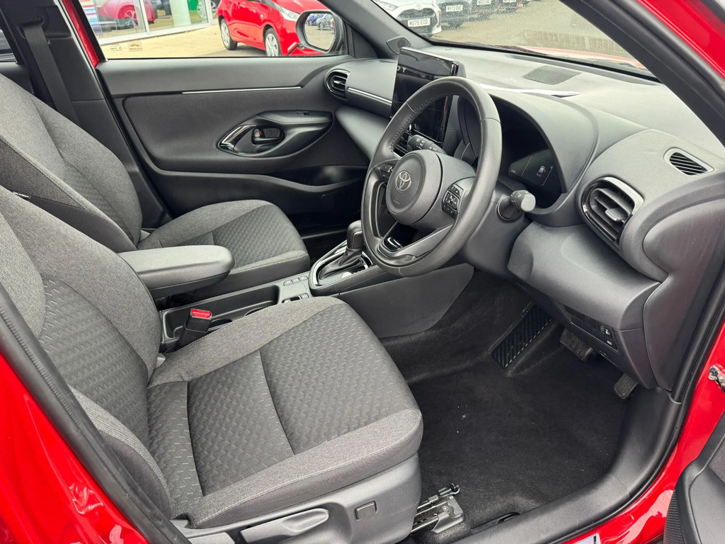 Toyota Yaris Cross Excel Black #11