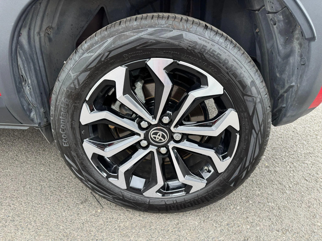 Toyota Yaris Cross Excel Black #9